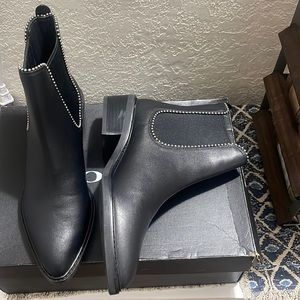 Coach boots black leather with studs ! Beautiful boots !